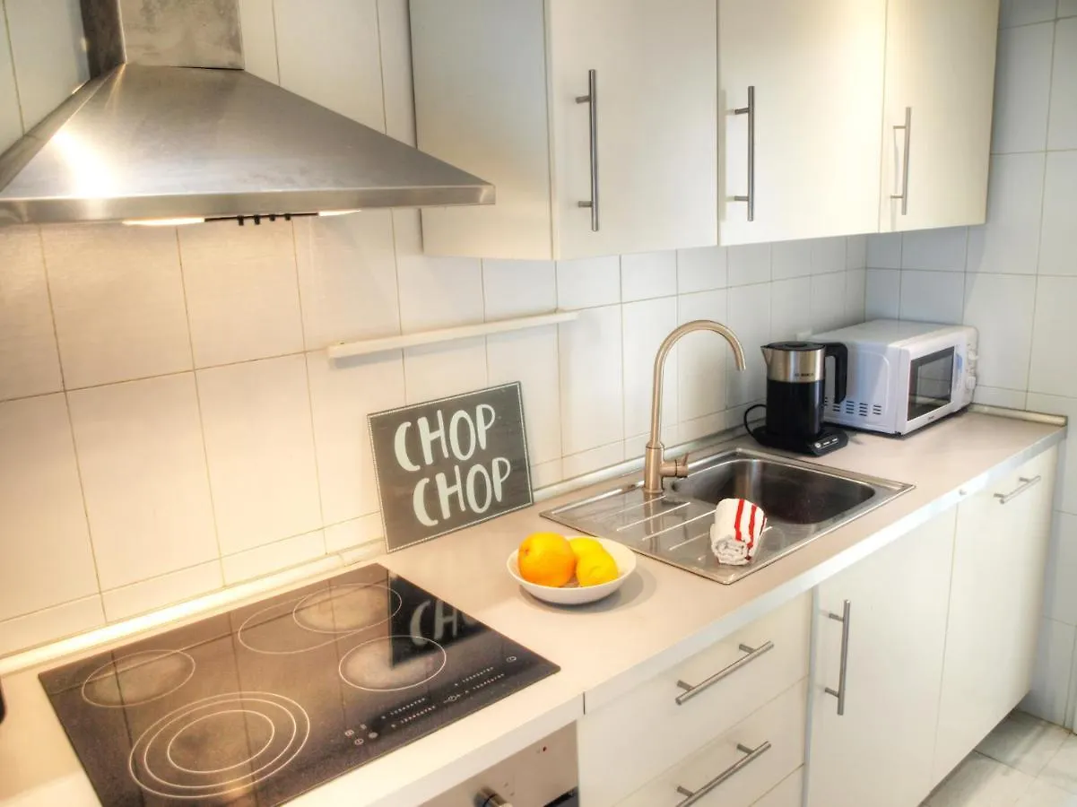 Sun Beach Apartment Estepona 0*,  Španělsko